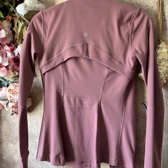 LULULEMON define jacket size 4 perfect condition - Picture 15 of 16